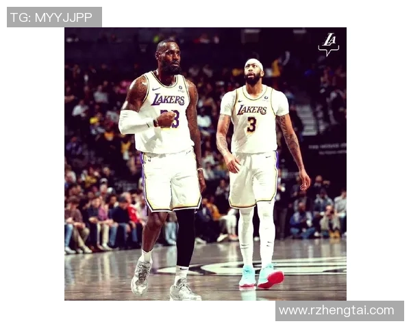 湖人对阵篮网精彩对决分数分析与比赛亮点回顾